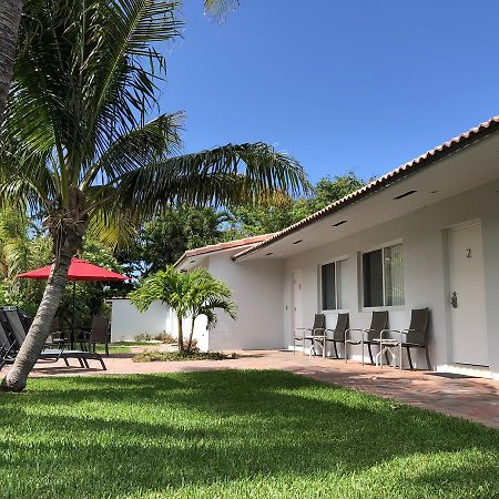 Elizabeth House Inn ديرفيلد بيتش المظهر الخارجي الصورة